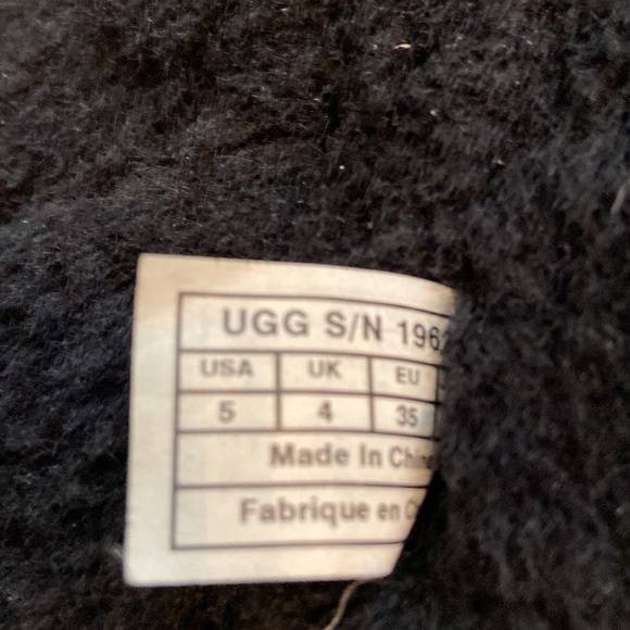 UGG Women’s Boots size 5 excellent condition no rips smell or stains black color - Picture 6 of 15